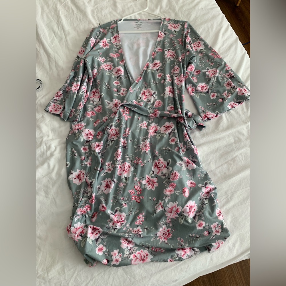 Caden Lane maternity robe, newborn gown and headband